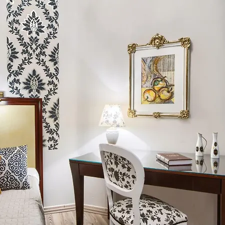 Clicktheflat Palace Of Culture Art