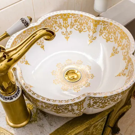 Clicktheflat Palace Of Culture Art